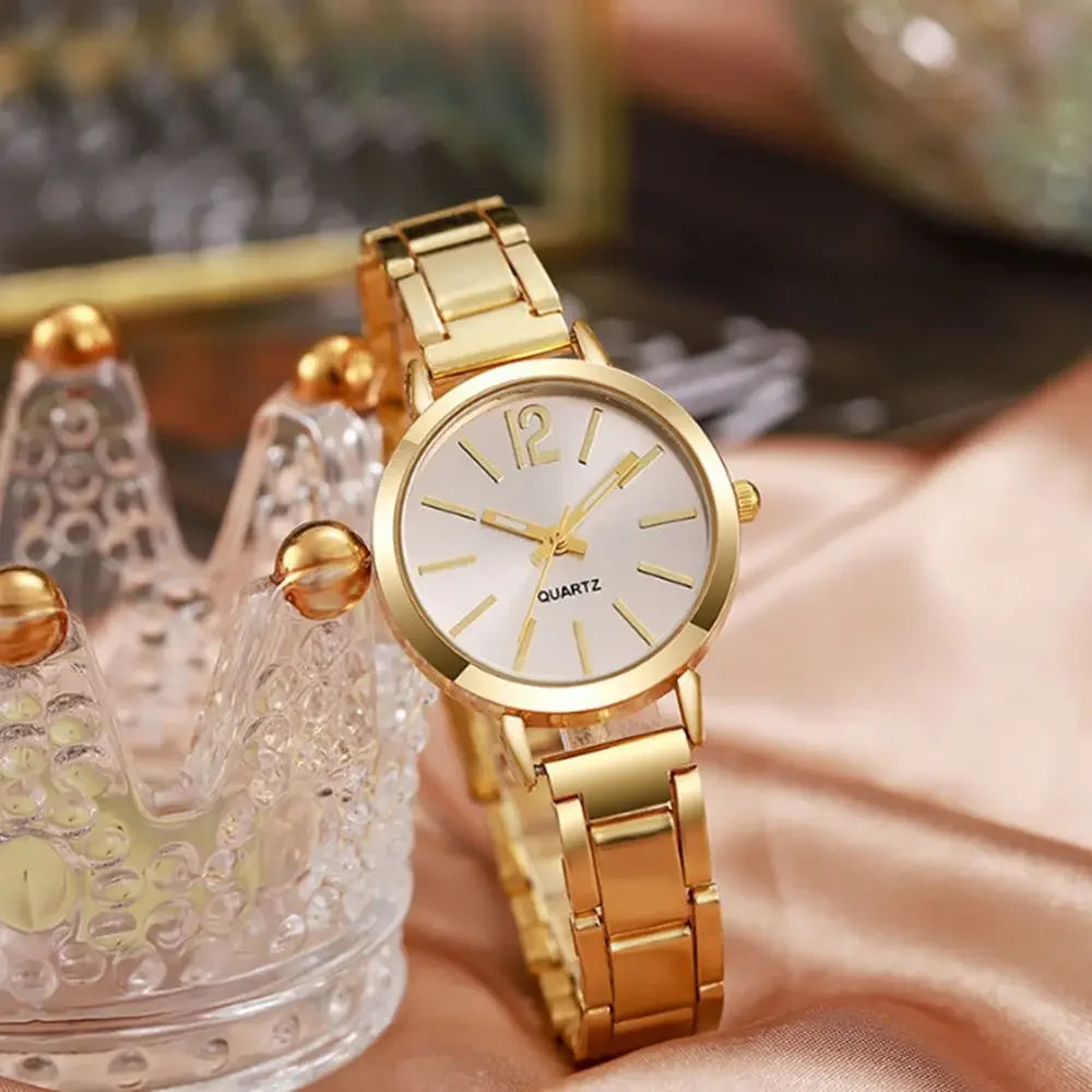 Small Dial Gold Quartz Wristwatches