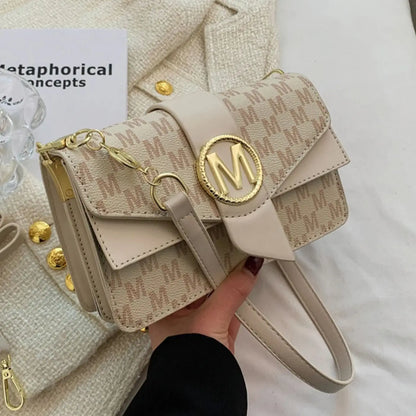 Diagonal cross style crossbody bag