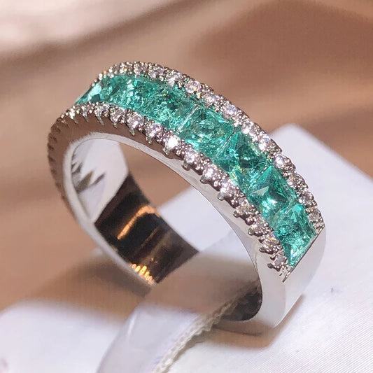 Retro Shape Green Zircon Sliver Color Love Ring