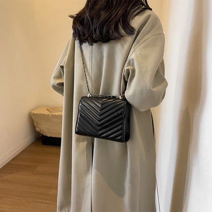 Small Square Crossbody Chain Bag