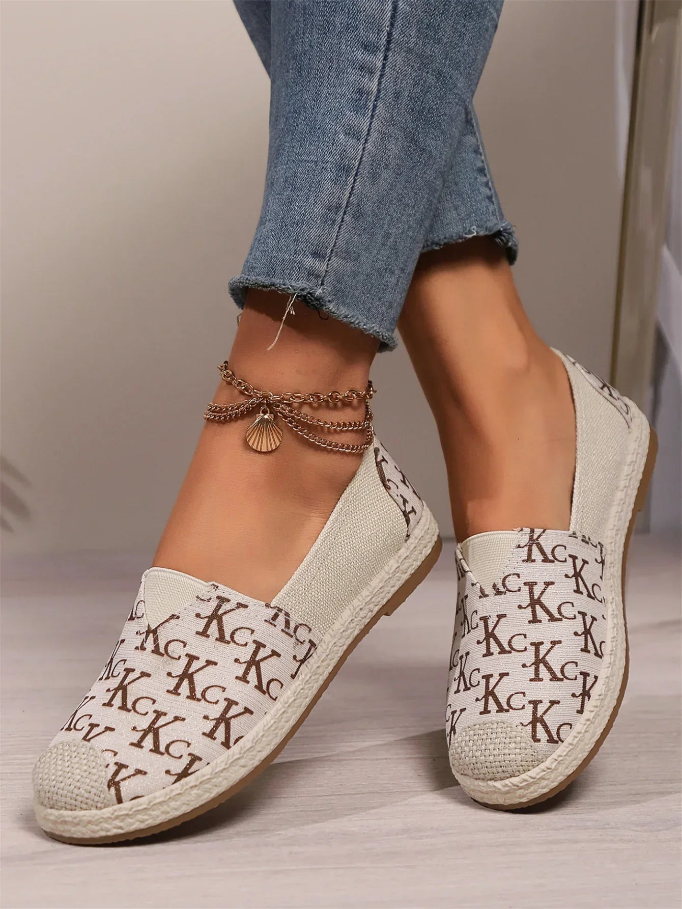 Handmade Lace Flats Breathable Shoes