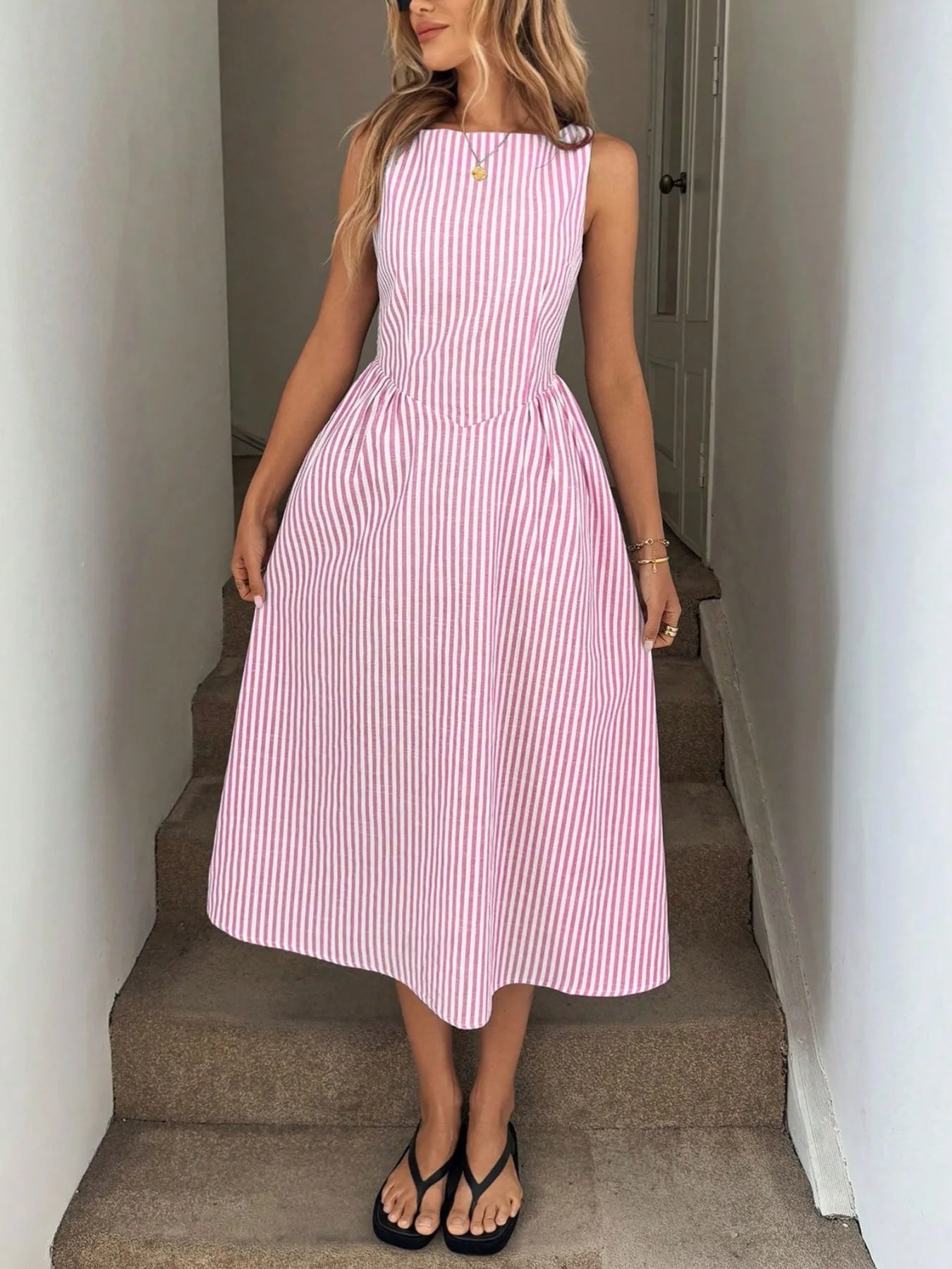 Slimming summer fresh vertical striped sleeveless dress