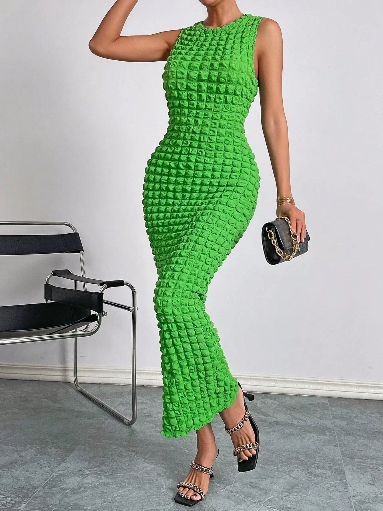 Elegant sleeveless long dress