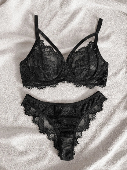 Eyelash Fancy lace strapping underwire Lingerie Set