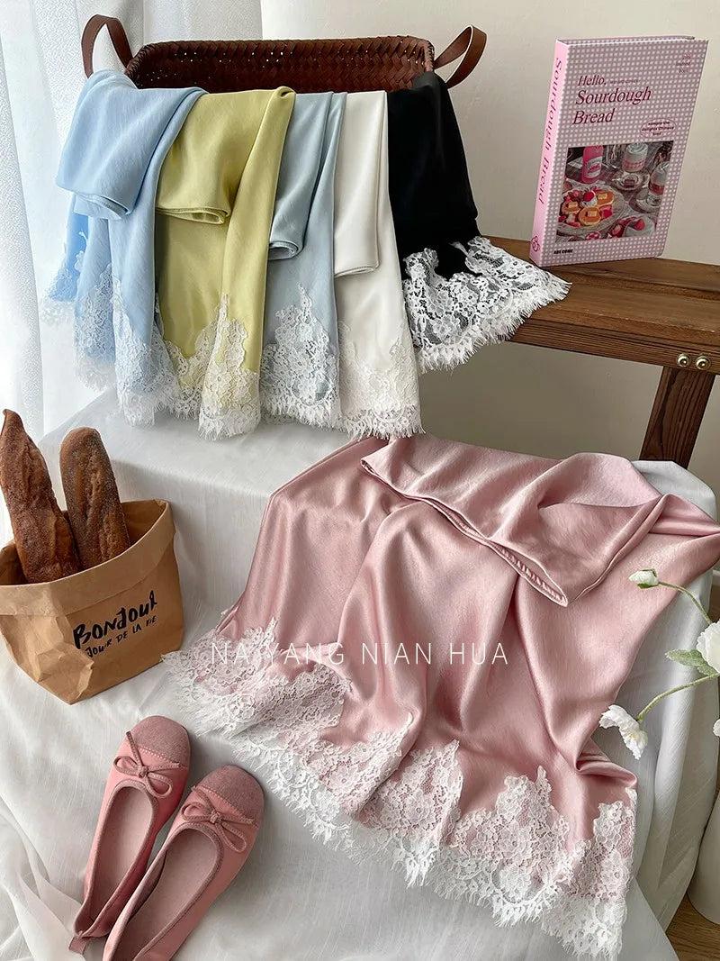 Falda sirena de satén elegante