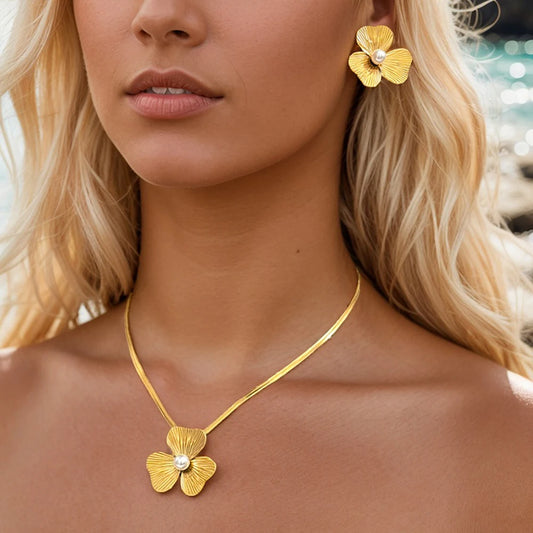 Stainless Steel Gold Flower Pearl Necklace Set