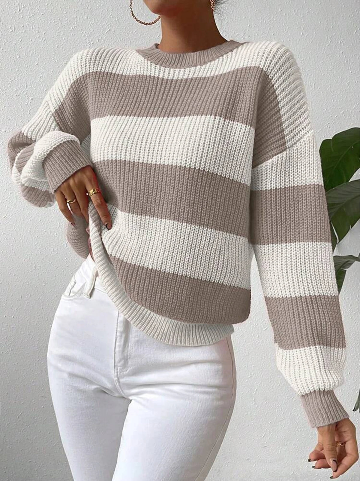 Autumn and Winter Contrasting Striped Round Neck Pullover Knitted Sweater