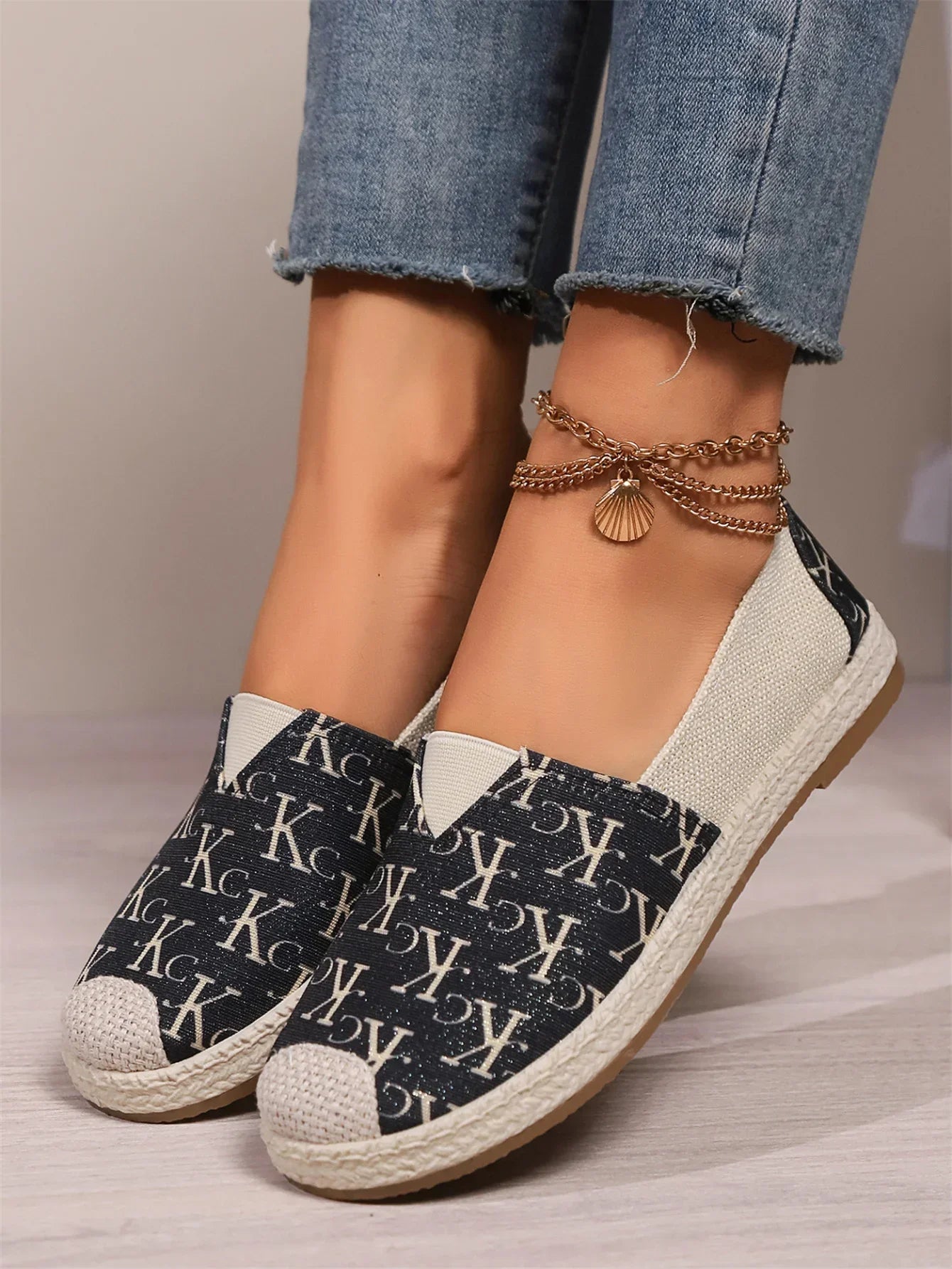 Handmade Lace Flats Breathable Shoes